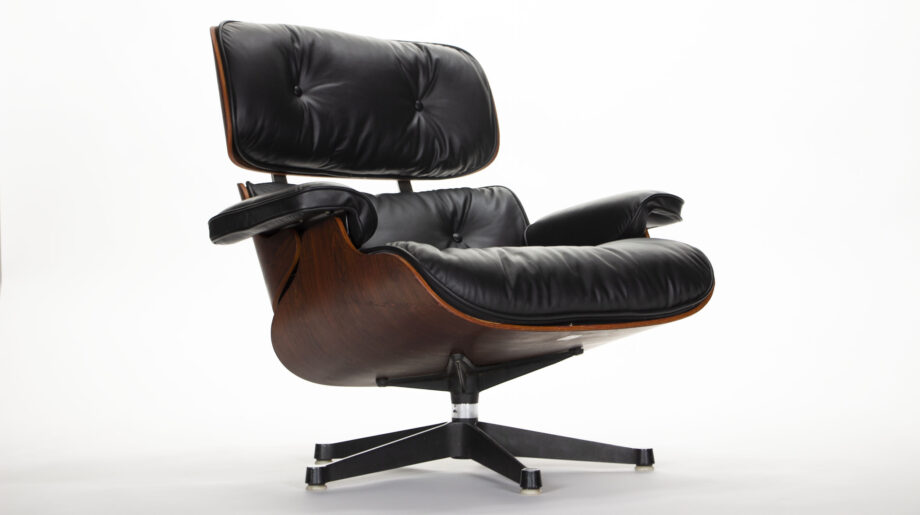 old-design-Lounge-chair-Eames-Herman-Miller-mobilier international