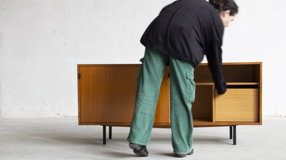 enfilade-buffet-sideboard-vintage-florence-knoll-nk-international-credenza-noyer-walnut-midcentury-old-design-lyon-paris-mobilier-XX-6