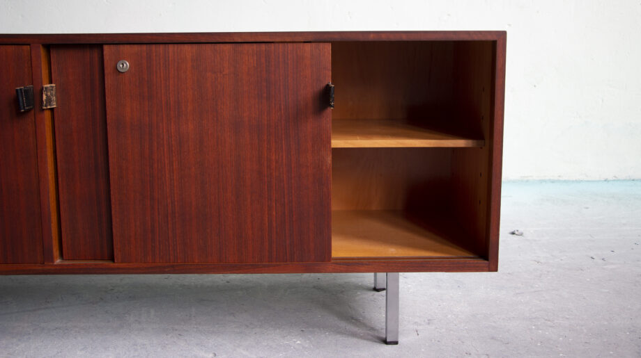 enfilade-sideboard-vintage-knoll-florence-international-teck-teak-walnut-noyer-moderniste-moderne-credenza-old-design-lyon-paris-1