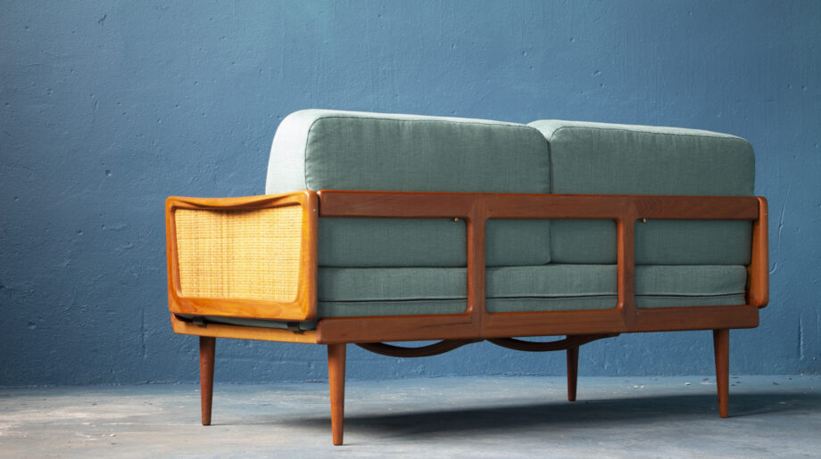 canapé-sofa-daybed-vintage-danois-danish-scandinave-modern-teck-midcentury-fd-451-peter-Hvidt-france-and-son-Daverkosen-Orla-Molgaard-Nielsen-lyon-old-design-paris-5