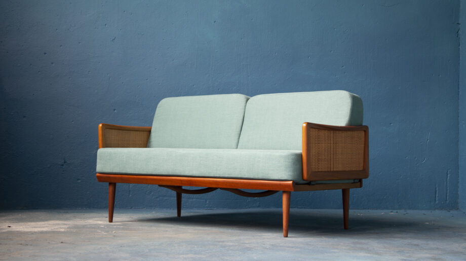 canapé-sofa-daybed-vintage-danois-danish-scandinave-modern-teck-midcentury-fd-451-peter-Hvidt-france-and-son-Daverkosen-Orla-Molgaard-Nielsen-lyon-old-design-paris-2