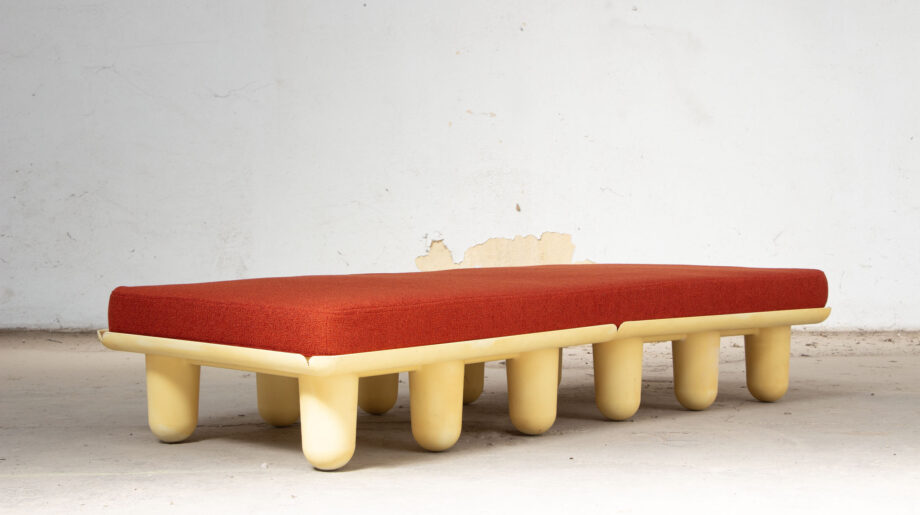 lit-daybed-canapé-sofa-kartell-centopiedi-antonio-locatelli-pietro- salmoiraghi-vintage