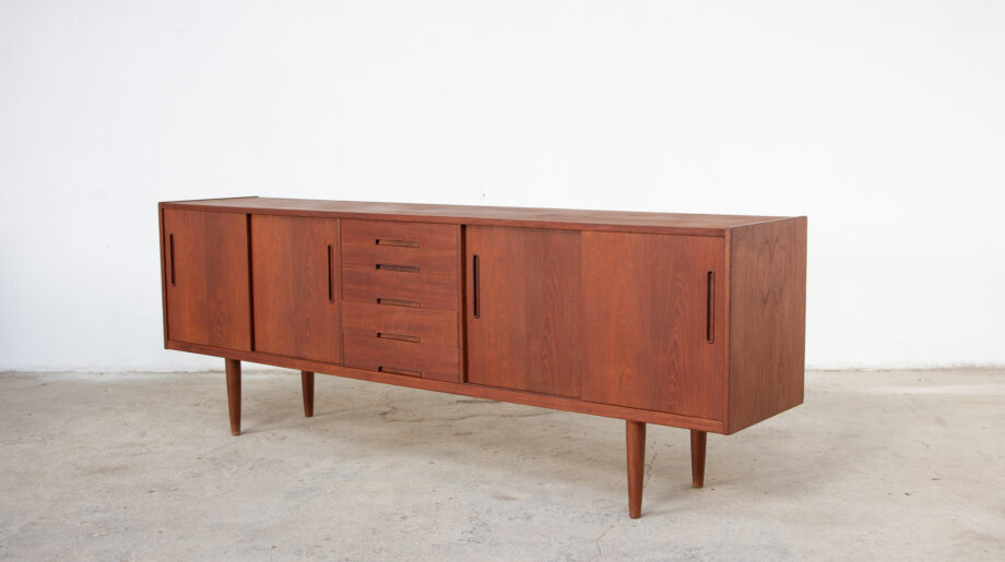 sideboard-scandinave-teck-vintage-sideboard-nils-jonsson-troeds-gigant