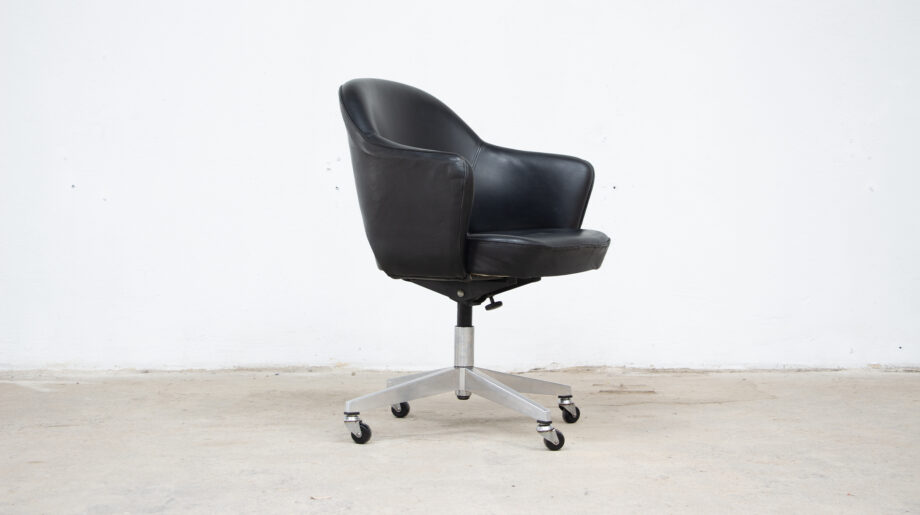 Chaise-fauteuil-vintage-bureau-eero-saarinen-knoll-chair-executive-office-old-design