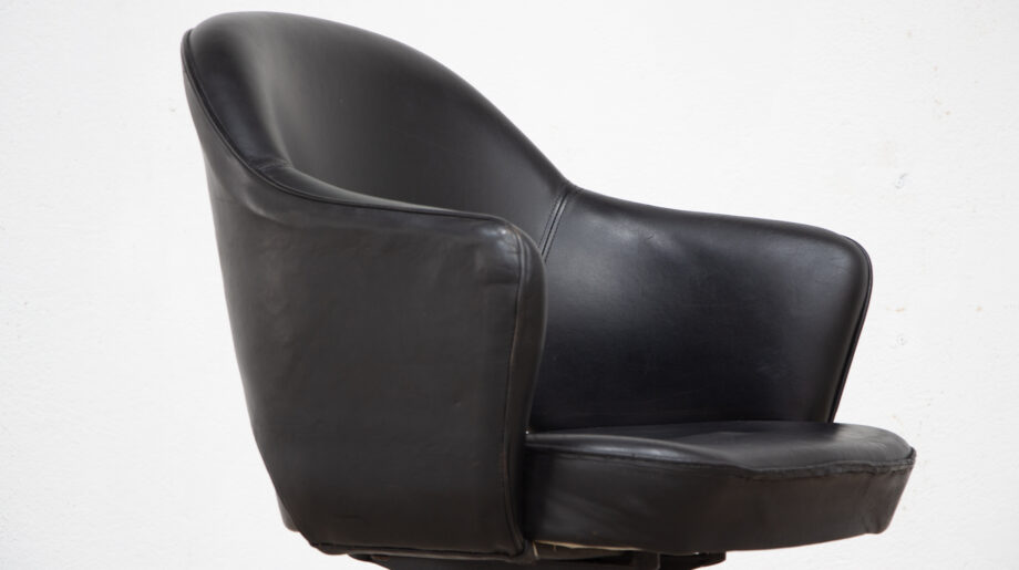 Chaise-fauteuil-vintage-bureau-eero-saarinen-knoll-chair-executive-office-old-design