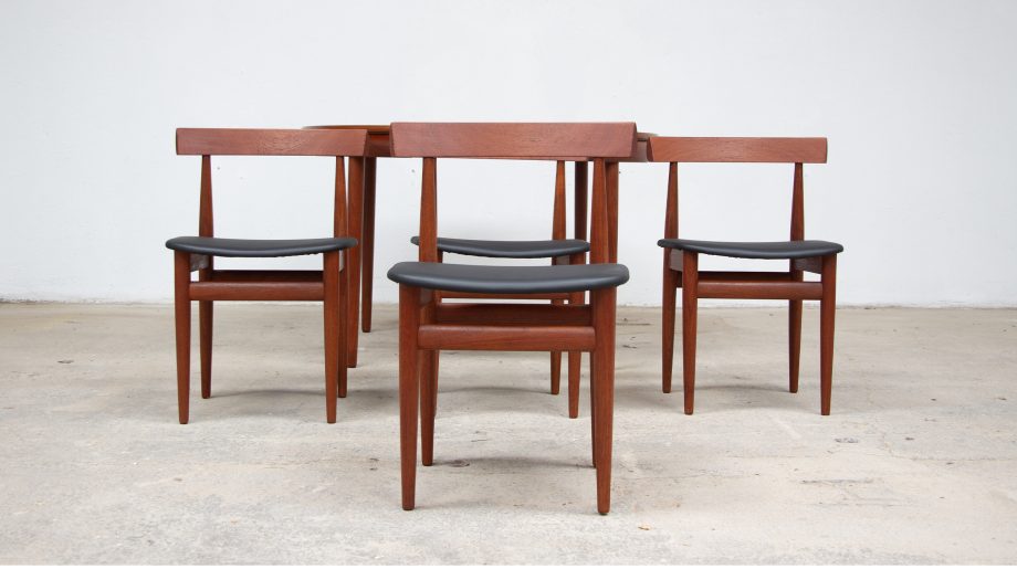 table-scandinave-chaises-vintage-lyon-hans-olsen-roundette-danoise-frem-rojle-teck-danish-modern-scanidnavian-teak-midcentury-dining-old-design-XX-mobilier-chairs