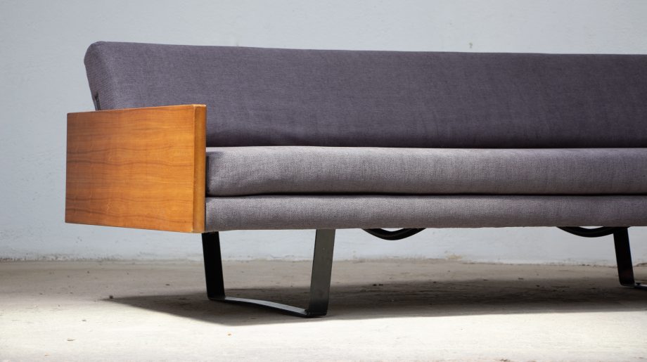 canapé-sofa-vintage-midcentury-robin-day-habitat-hille-london-daybed-lit-olddesign