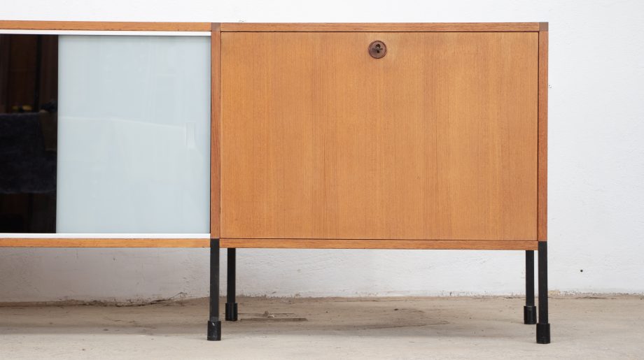 enfilade-sideboard-vintage-pierre-guariche-arp-minvielle-michel-mortier-joseph-andre-motte-teck-ölddesign-midcentury