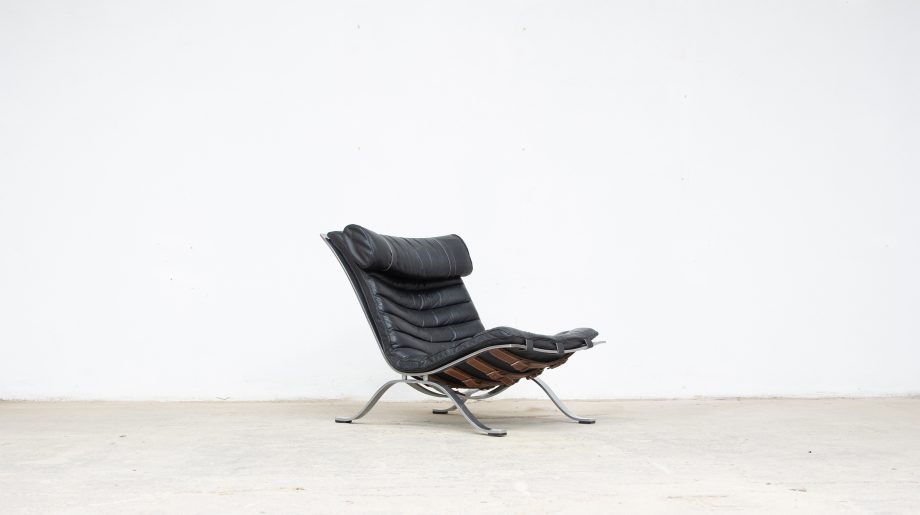 arne-norell-ari-fauteuil-armchair-cuir-noir-leather-black-suedois-sweden-danish-modern-mid-century