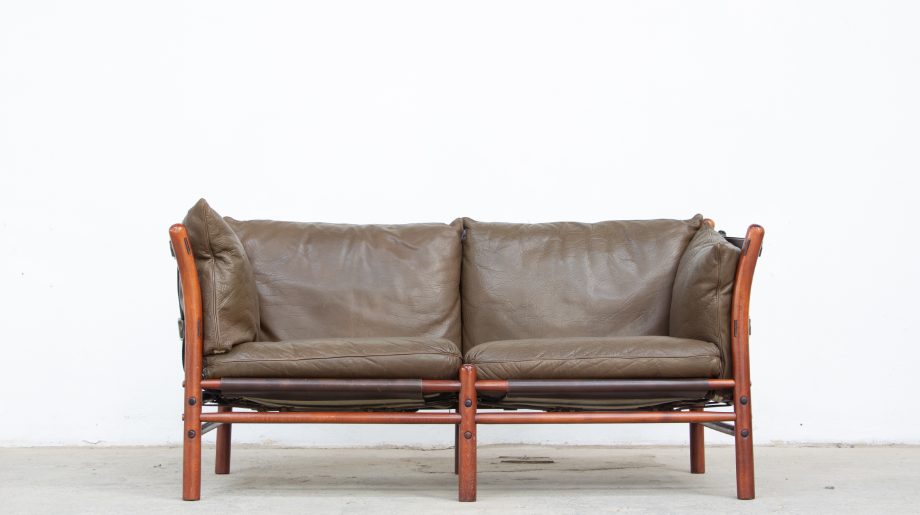 canapé-arne-norell-ilona-vintage-cuir-olive-sweden-sofa-midcentury-leather-ölddesign