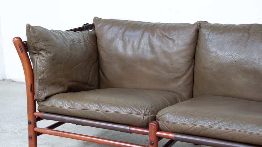 canapé-arne-norell-ilona-vintage-cuir-olive-sweden-sofa-midcentury-leather-ölddesign