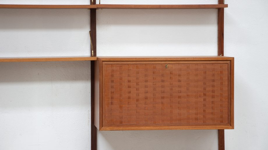 old-design-bibliothèque-scandinave-vintage-poul-cadovius-Cado-royal-system-teck-danish-wall-unit