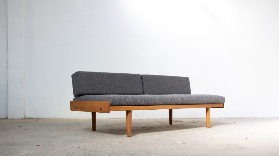 Daybed-vintage-Ejvind-Johansson-fdb-mobler-danish-modern-canapé-lit-sofa-oak-chêne-danois-scandinave-ölddesign