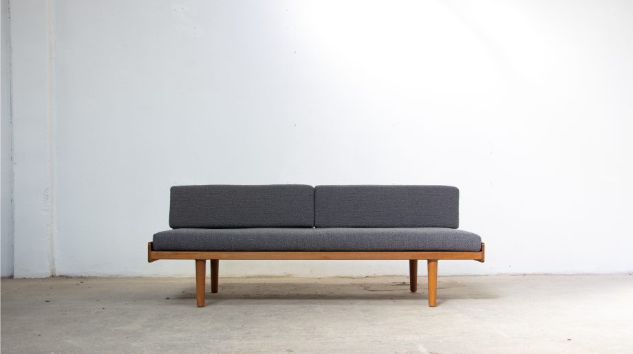 Daybed-vintage-Ejvind-Johansson-fdb-mobler-danish-modern-canapé-lit-sofa-oak-chêne-danois-scandinave-ölddesign