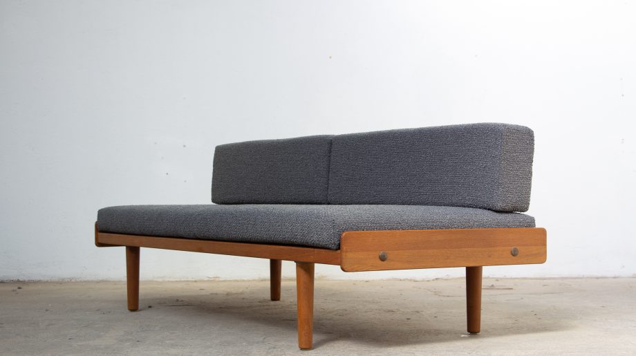 Daybed-vintage-Ejvind-Johansson-fdb-mobler-danish-modern-canapé-lit-sofa-oak-chêne-danois-scandinave-ölddesign